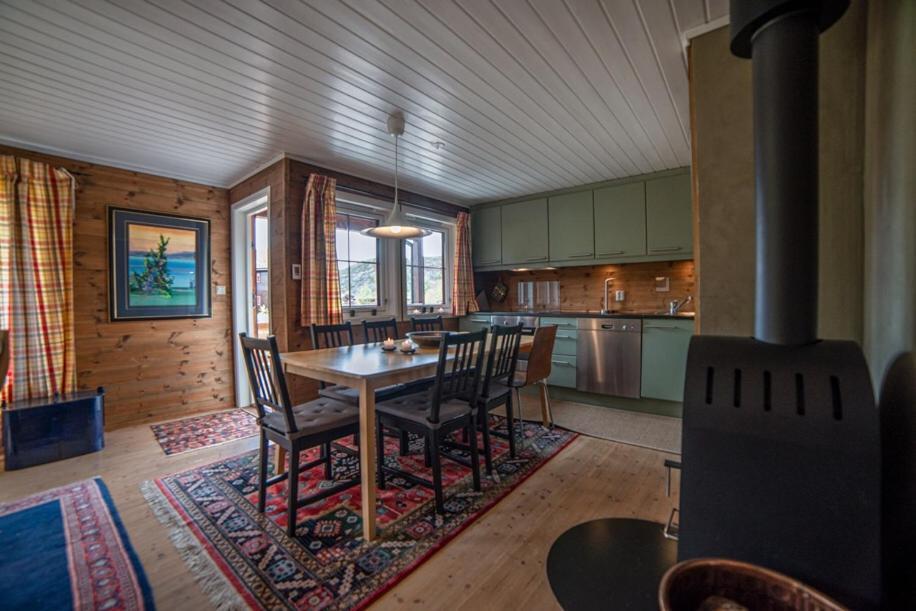 Four-Bedroom Cottage In Sirdal Tjorhom Luaran gambar